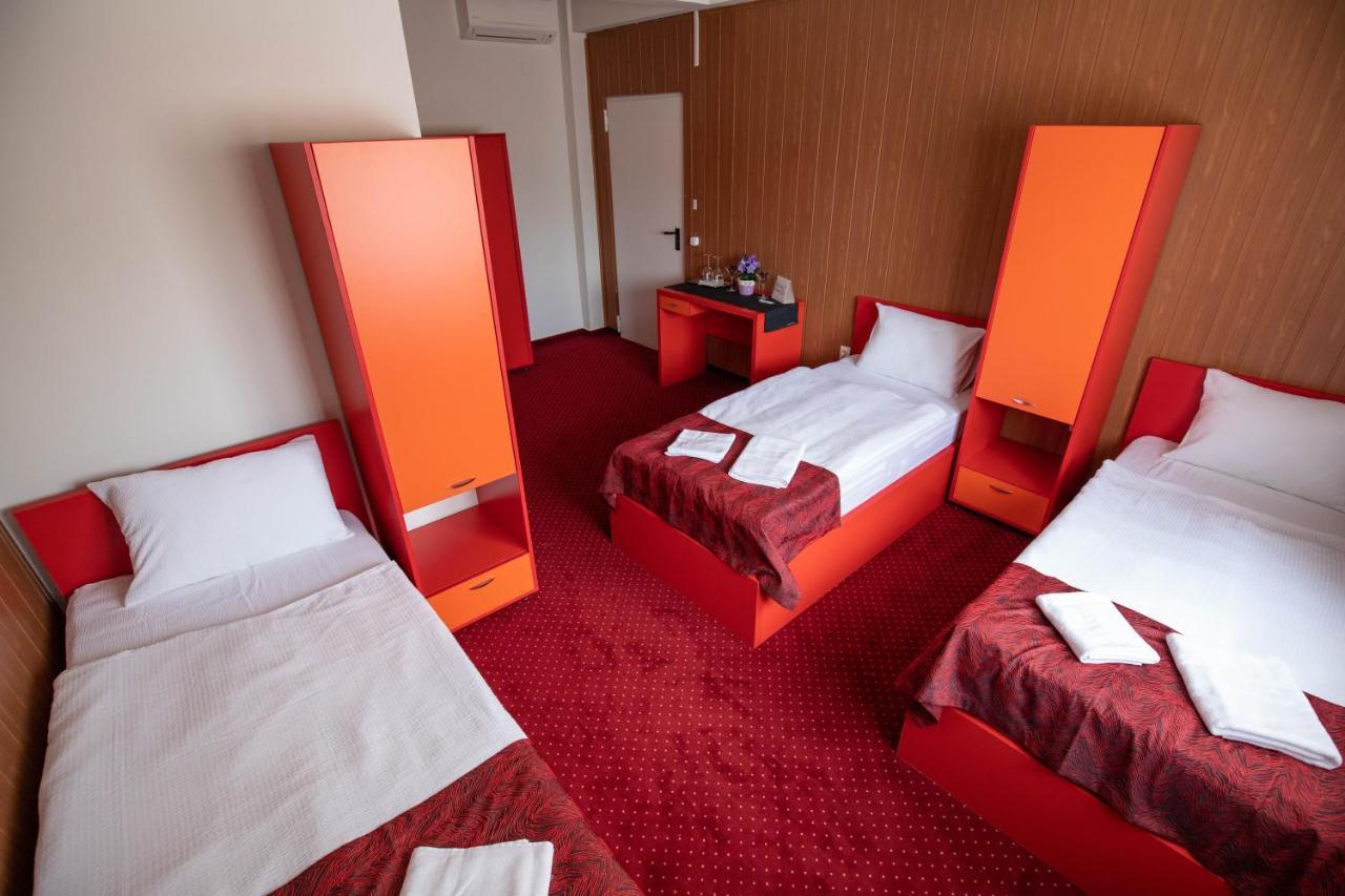 Nepliget Hotel Budapest Luaran gambar