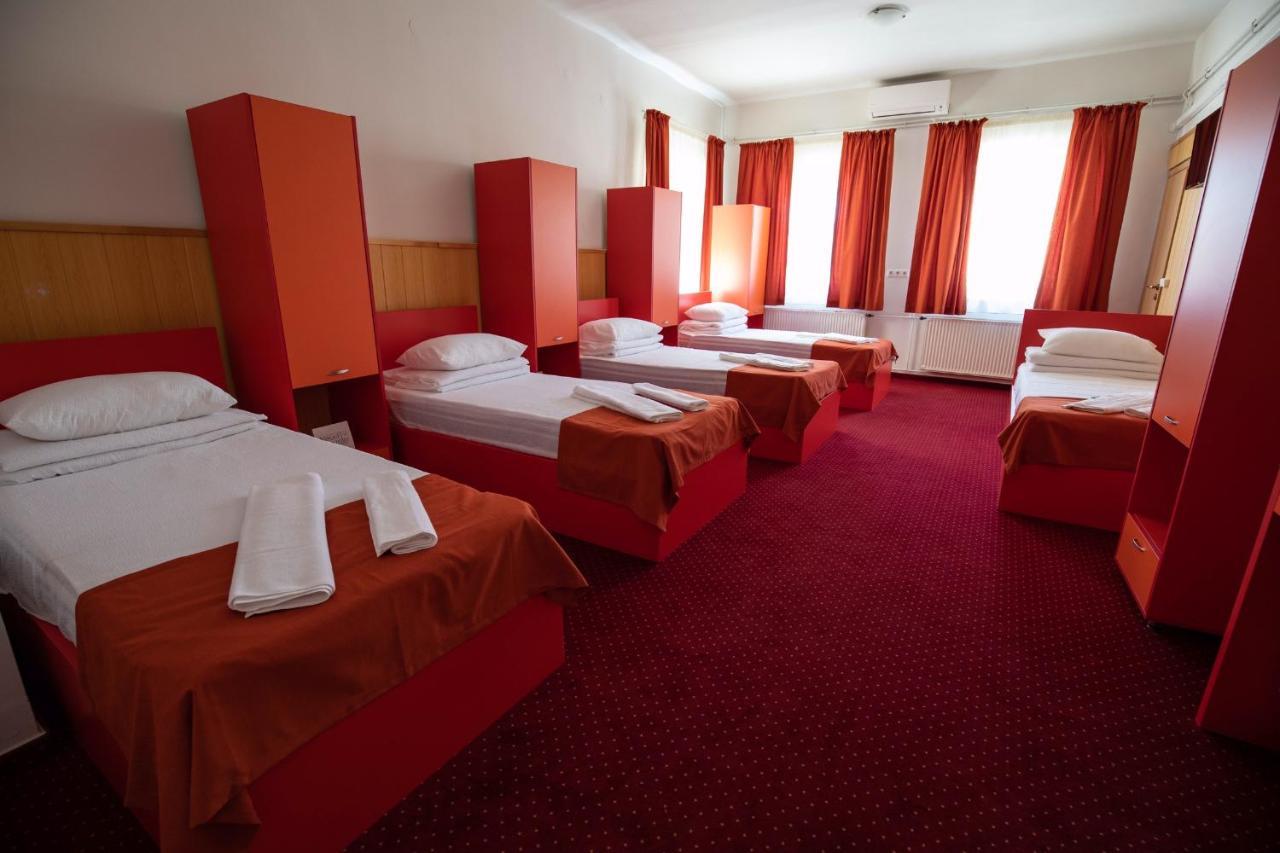 Nepliget Hotel Budapest Luaran gambar