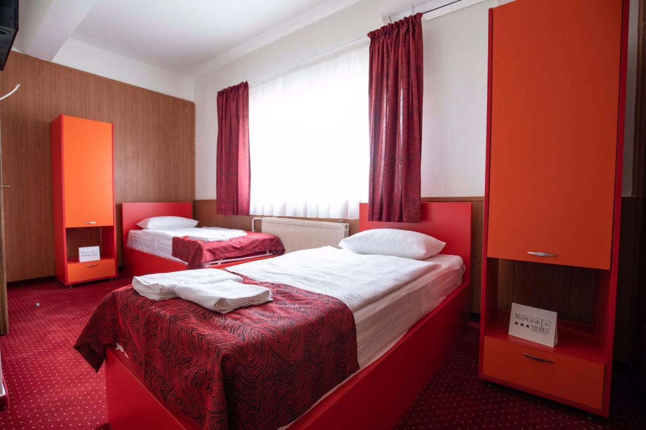 Nepliget Hotel Budapest Luaran gambar